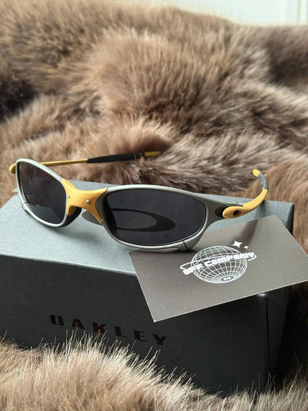 JULIET CARBON CORVETTE